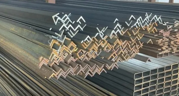 Уголок равнополочный 32х32 мм