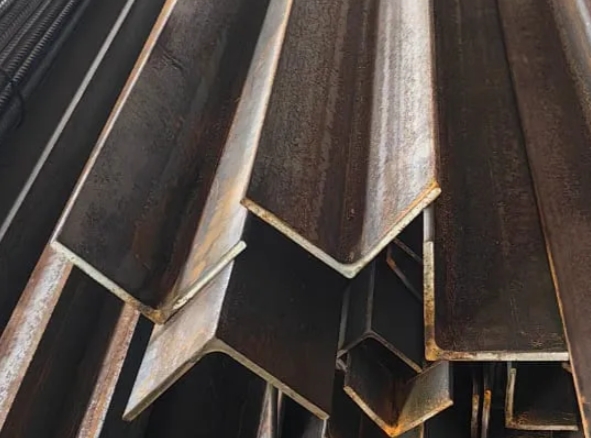 Уголок равнополочный 75х75 мм