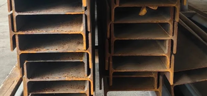 Швеллер стальной 8