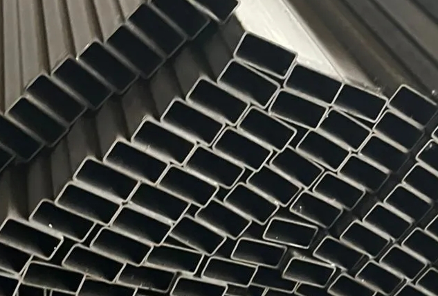 Профильная труба для забора