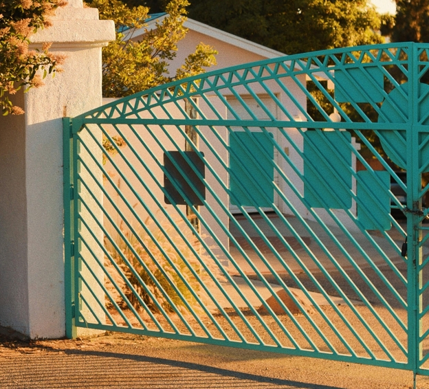 Профильная труба для ворот