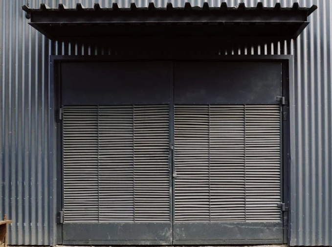 Уголок стальной для ворот