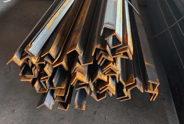 Уголок стальной для оконных проёмов