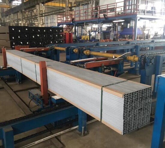 Труба прямоугольная 20х10 мм в Москве